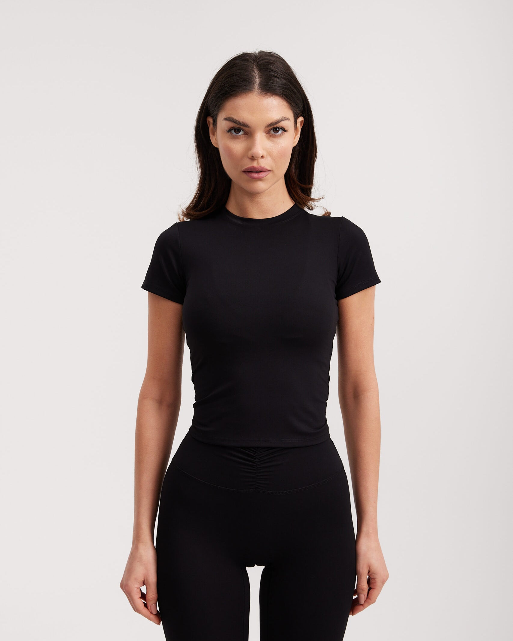 FLOW SHORT SLEEVE BLACK