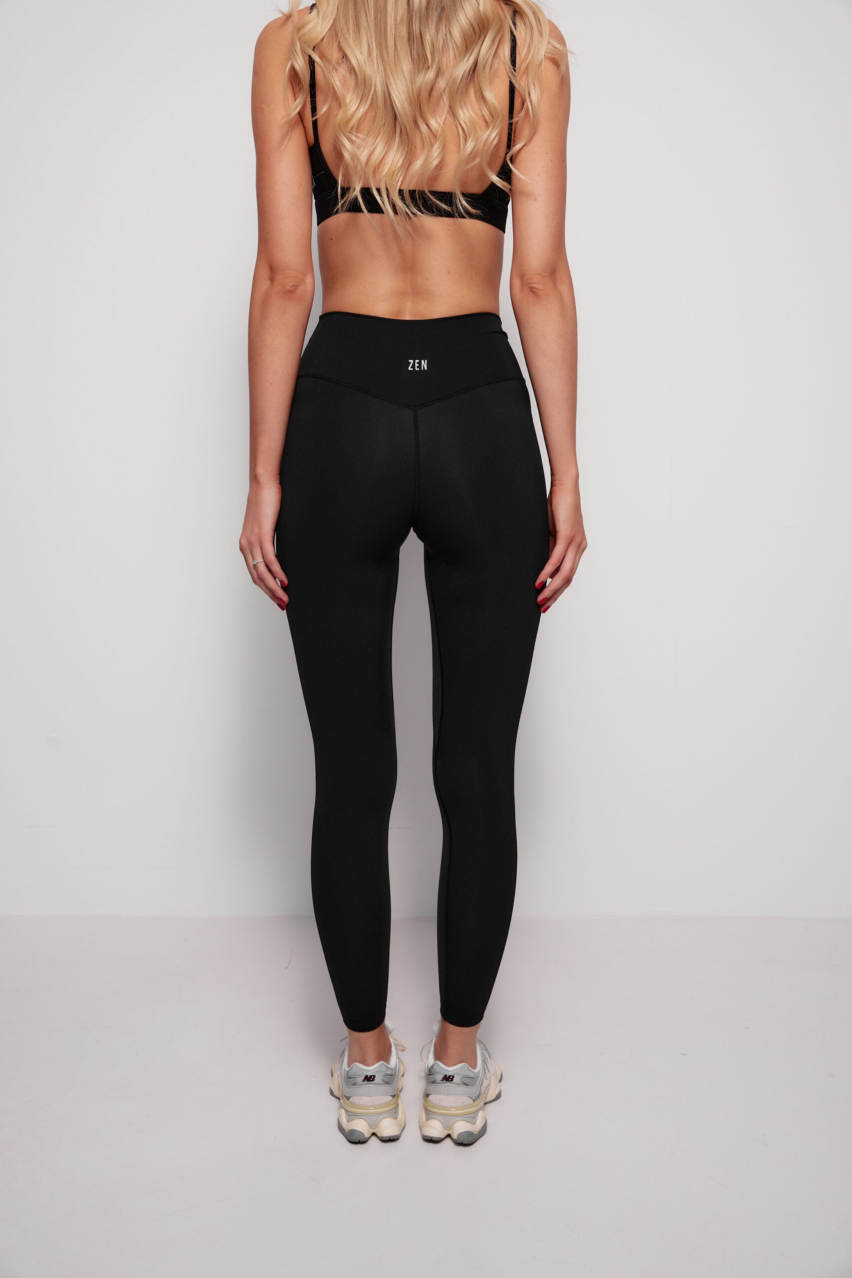 Flow_Leggings_Black Back
