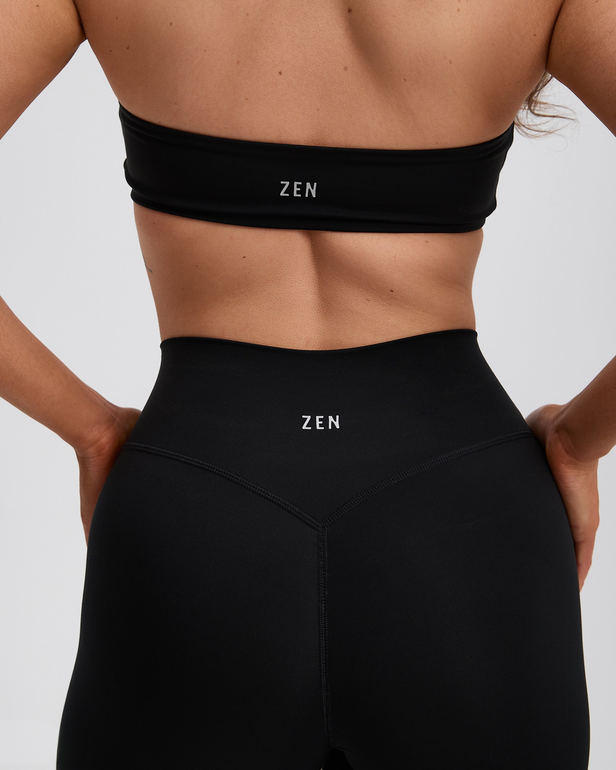 Motion Sculpt Flare Pants black close up